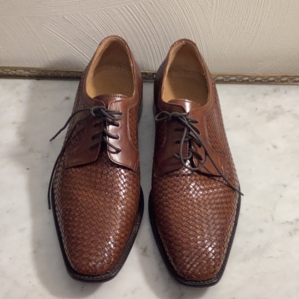 Elegant Brown Leather Men's Dress Shoes